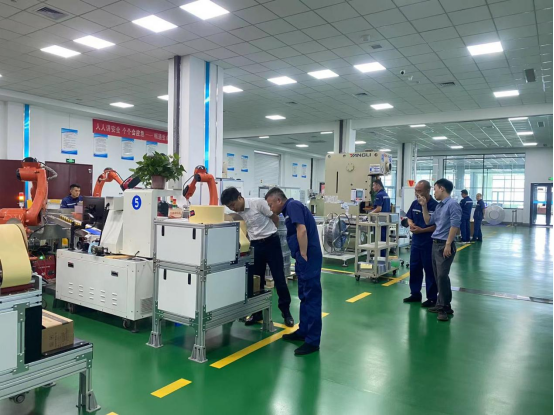 1720595728331086.png 攜手共促機(jī)動(dòng)車號(hào)牌反光膜質(zhì)量提升776.png