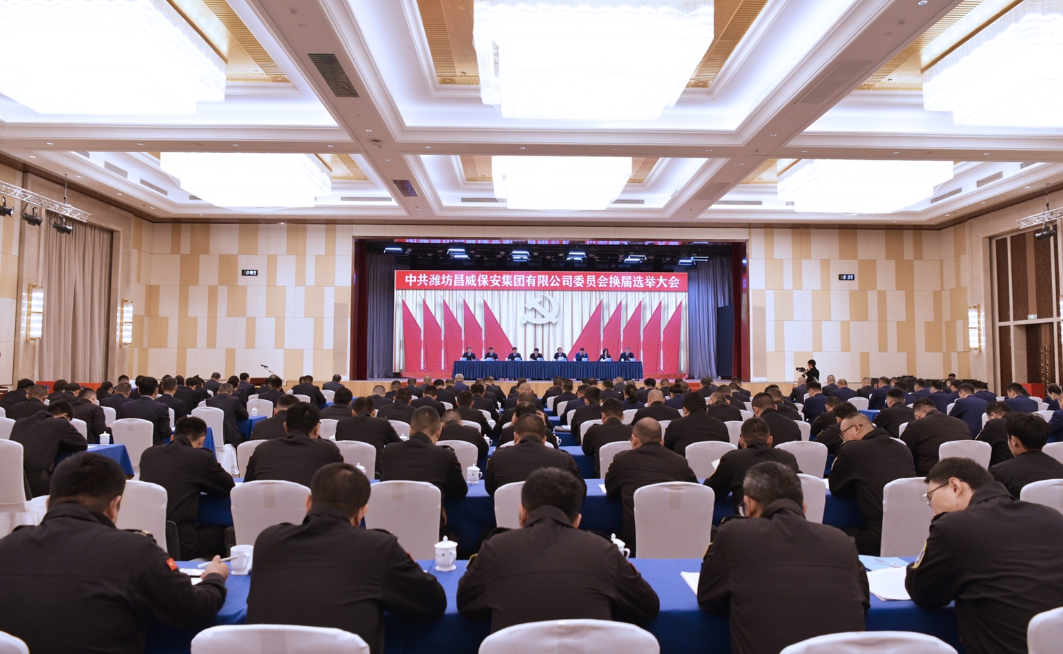 1736995709472618.png 1.png